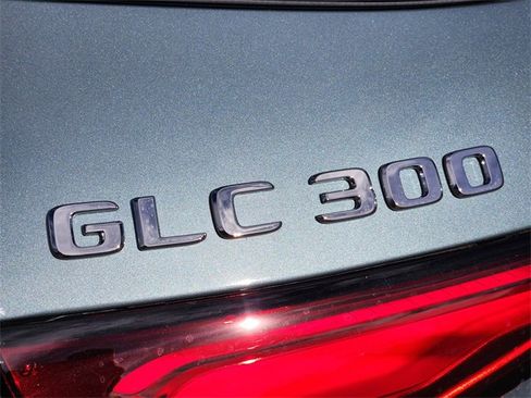 New 2026 Mercedes-Benz GLC 300 4MATIC image 14