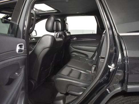 Used 2018 Jeep Grand Cherokee Limited AWD/4WD image 31