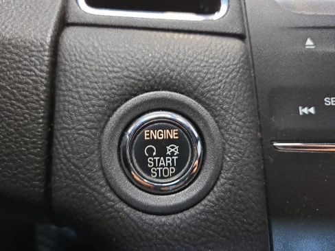 Used 2016 Ford Taurus SEL w/ Equipment Group 201A AWD/4WD image 26