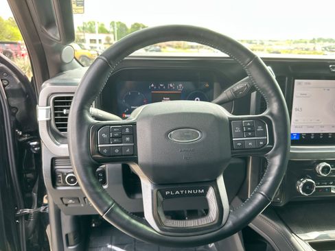 Used 2025 Ford F350 Platinum AWD/4WD image 14