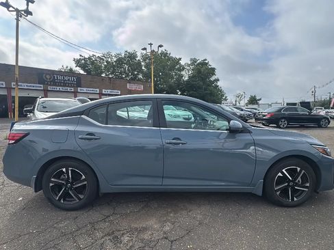 Used 2025 Nissan Sentra SV w/ All-Weather Package FWD image 4