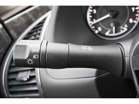 Used 2024 Nissan Armada Platinum w/ Captain's Chairs Package image 18