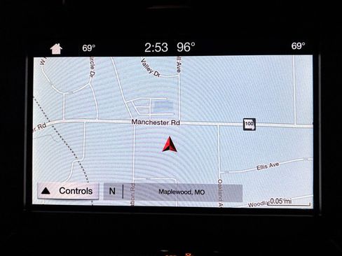 Used 2019 Ford F150 Lariat w/ Equipment Group 502A Luxury AWD/4WD image 18