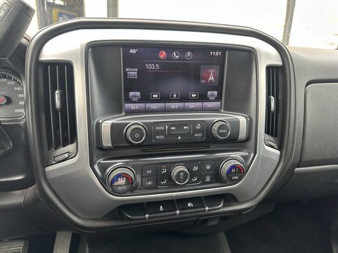Used 2014 GMC Sierra 1500 SLE image 23