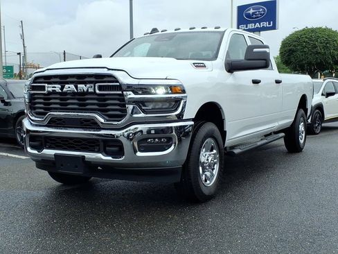 Used 2025 RAM 2500 Tradesman AWD/4WD image 3