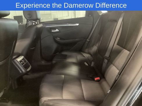 Used 2017 Chevrolet Impala LT w/ Convenience Package image 13