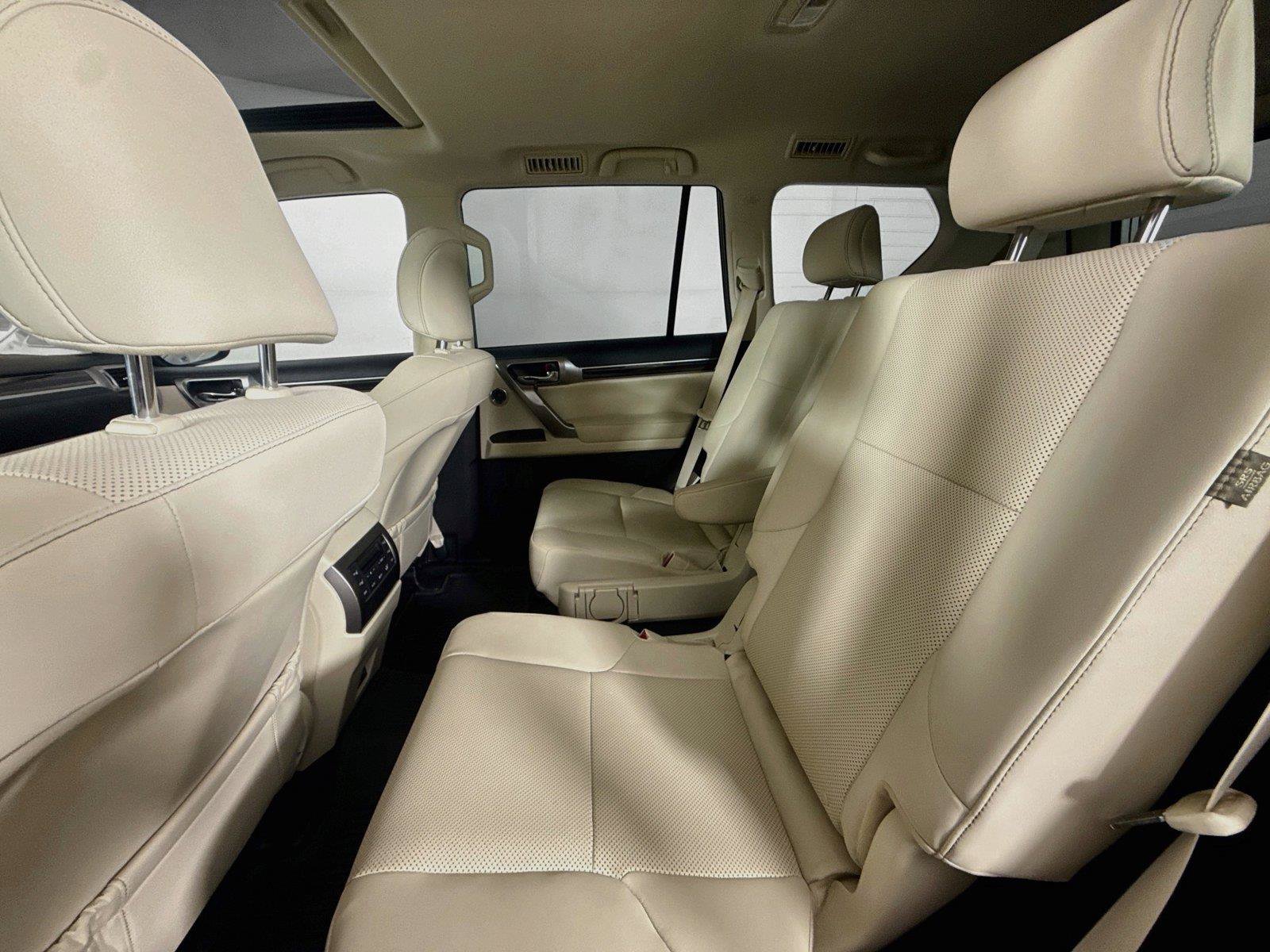 Used 2023 Lexus GX 460 Premium AWD/4WD image 33