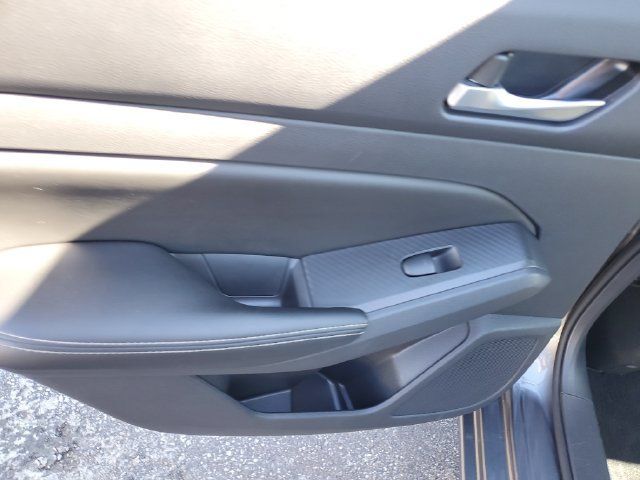 Certified 2022 Nissan Altima 2.5 SV AWD/4WD image 17