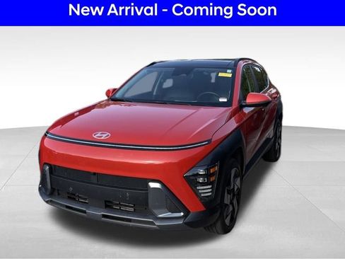 Used 2025 Hyundai Kona Limited AWD/4WD image 2