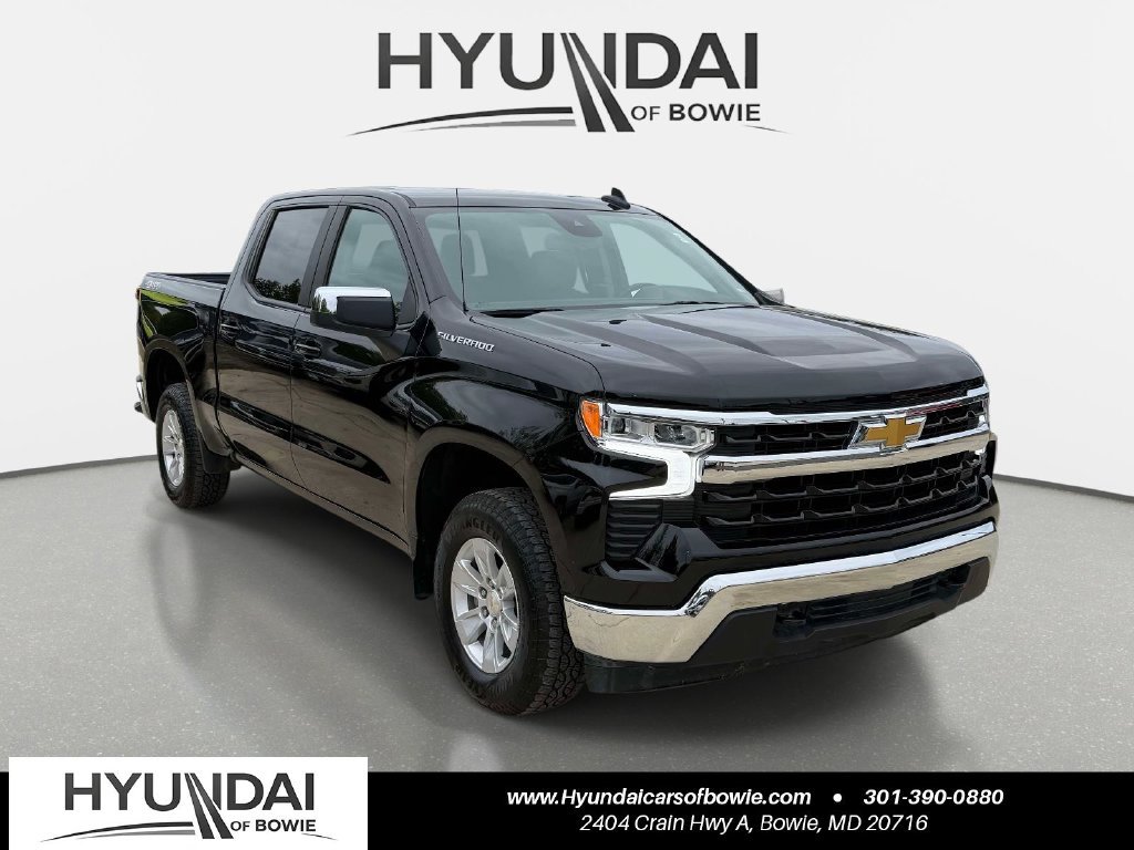 Used 2025 Chevrolet Silverado 1500 LT AWD/4WD image 1