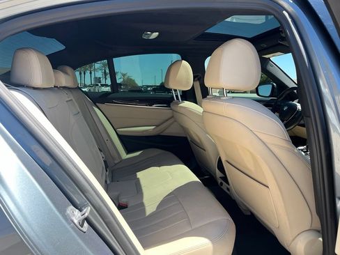 Used 2021 BMW 530i w/ Convenience Package RWD image 17