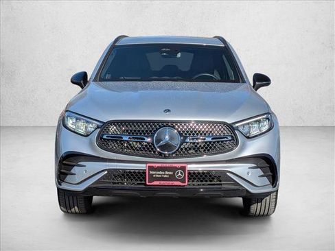 Certified 2025 Mercedes-Benz GLC 300 4MATIC image 2