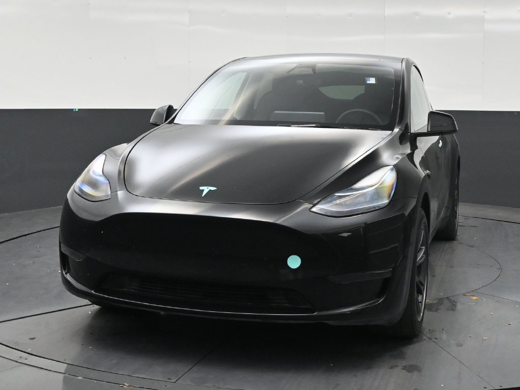 Used 2024 Tesla Model Y Long Range RWD image 8