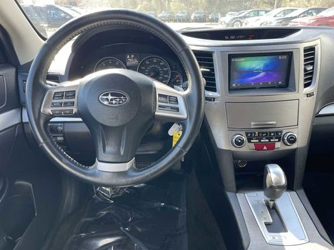 Used 2014 Subaru Outback 2.5i Premium w/ Moonroof Package image 8