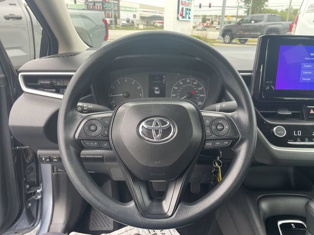 Used 2025 Toyota Corolla LE FWD image 19