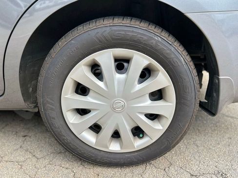 Used 2019 Nissan Versa S Plus FWD image 13