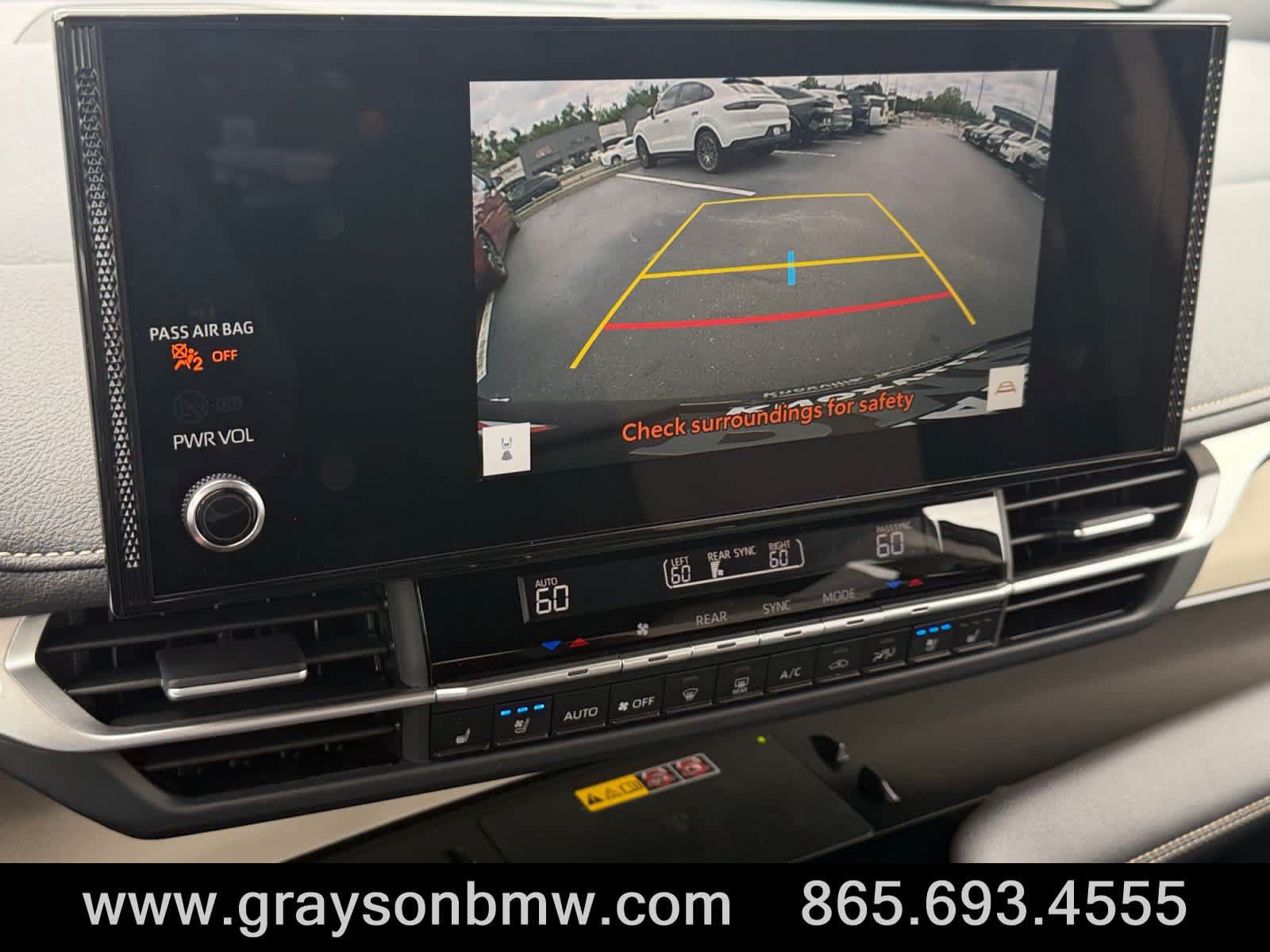 Used 2026 Toyota Sienna Limited AWD/4WD image 33