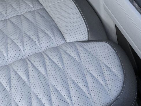 New 2024 Ford F250 Limited w/ FX4 Off-Road Package image 16