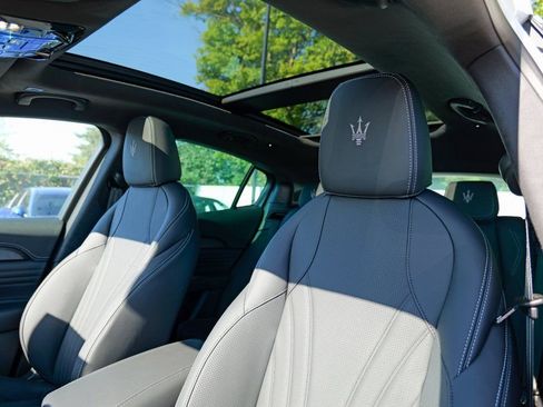 New 2025 Maserati Grecale Modena image 23