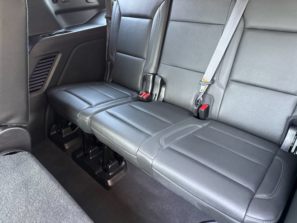 Used 2021 Chevrolet Tahoe Z71 AWD/4WD image 14