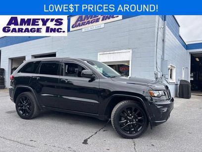 Used 2017 Jeep Grand Cherokee Altitude