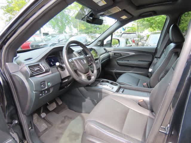 Certified 2023 Honda Passport EX-L image 2