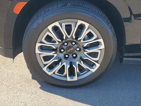 Used 2024 GMC Yukon Denali Ultimate image 36