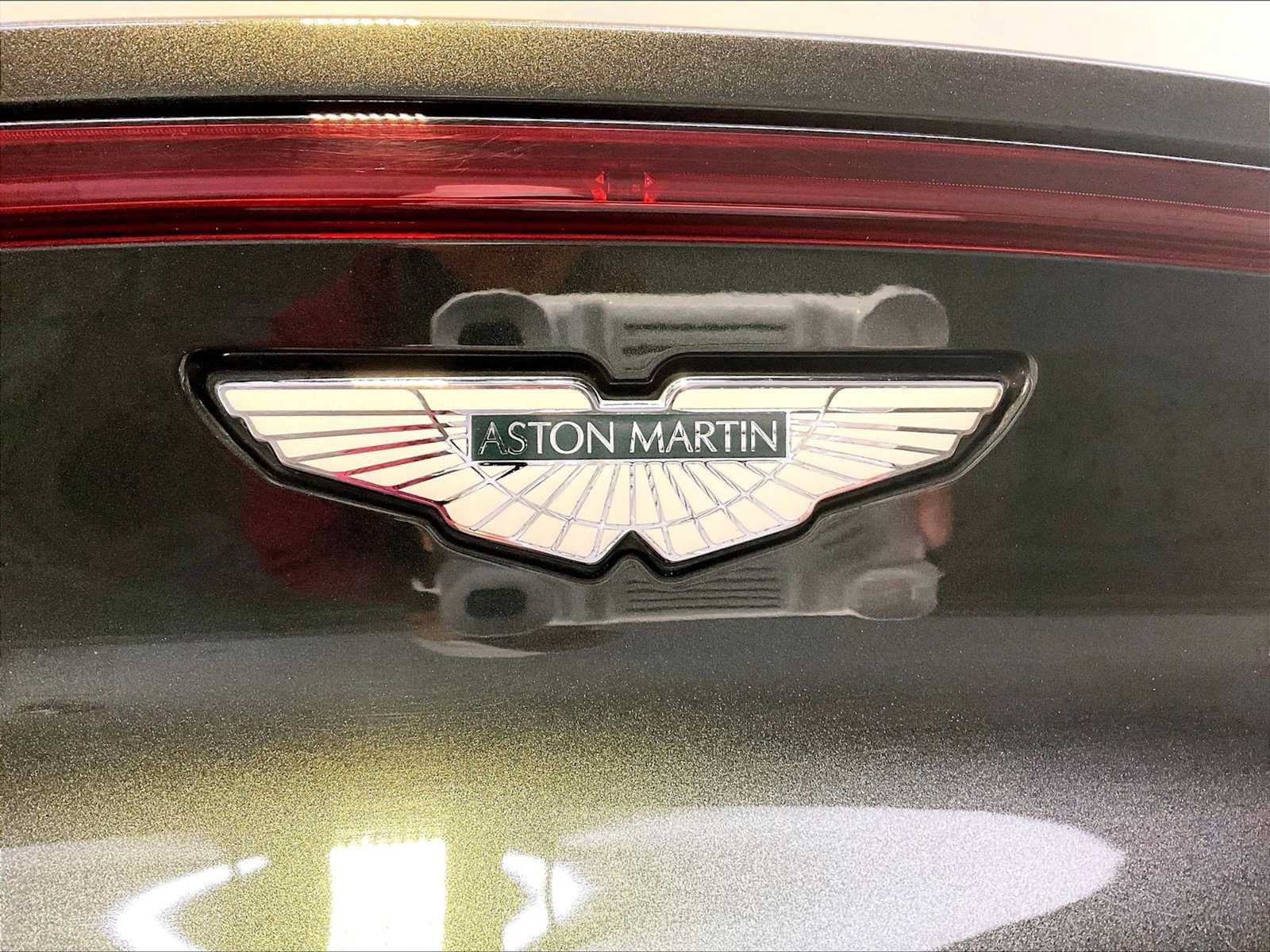 Used 2021 Aston Martin DBX AWD/4WD image 35
