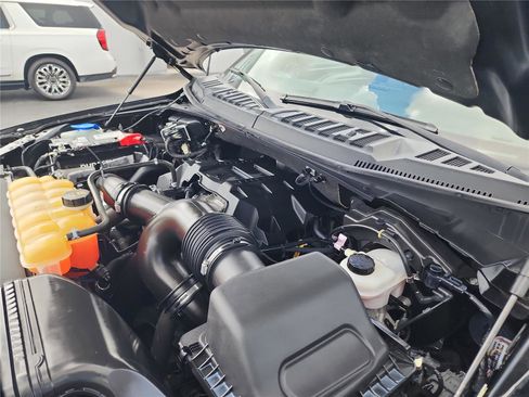 Used 2018 Ford F150 XLT w/ Equipment Group 302A Luxury image 15