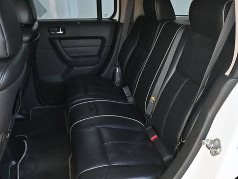 Used 2006 HUMMER H3 AWD/4WD image 13