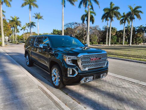 Used 2019 GMC Sierra 1500 Denali w/ Technology Package image 1