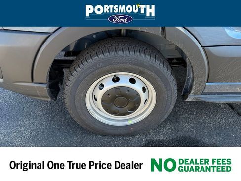 New 2026 Ford Transit 250 148 Medium Roof w/ Load Area Protection Package RWD image 25