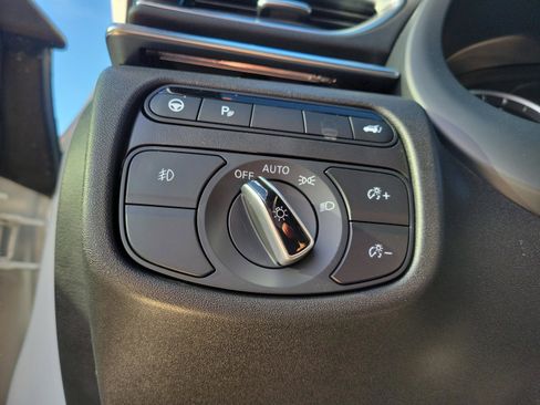 Certified 2025 INFINITI QX50 Sport image 13