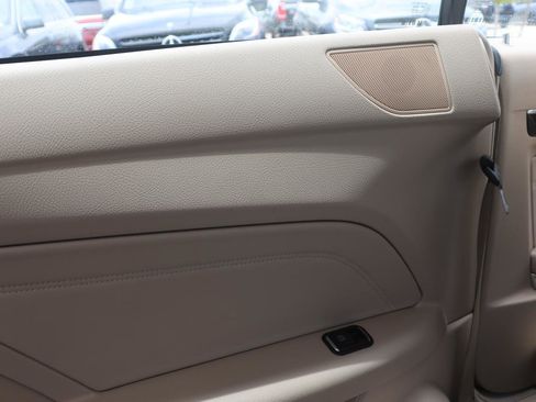 Used 2014 Mercedes-Benz E 350 Coupe image 27