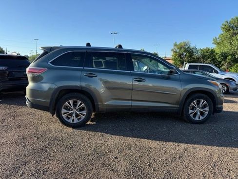 Used 2015 Toyota Highlander XLE AWD/4WD image 7