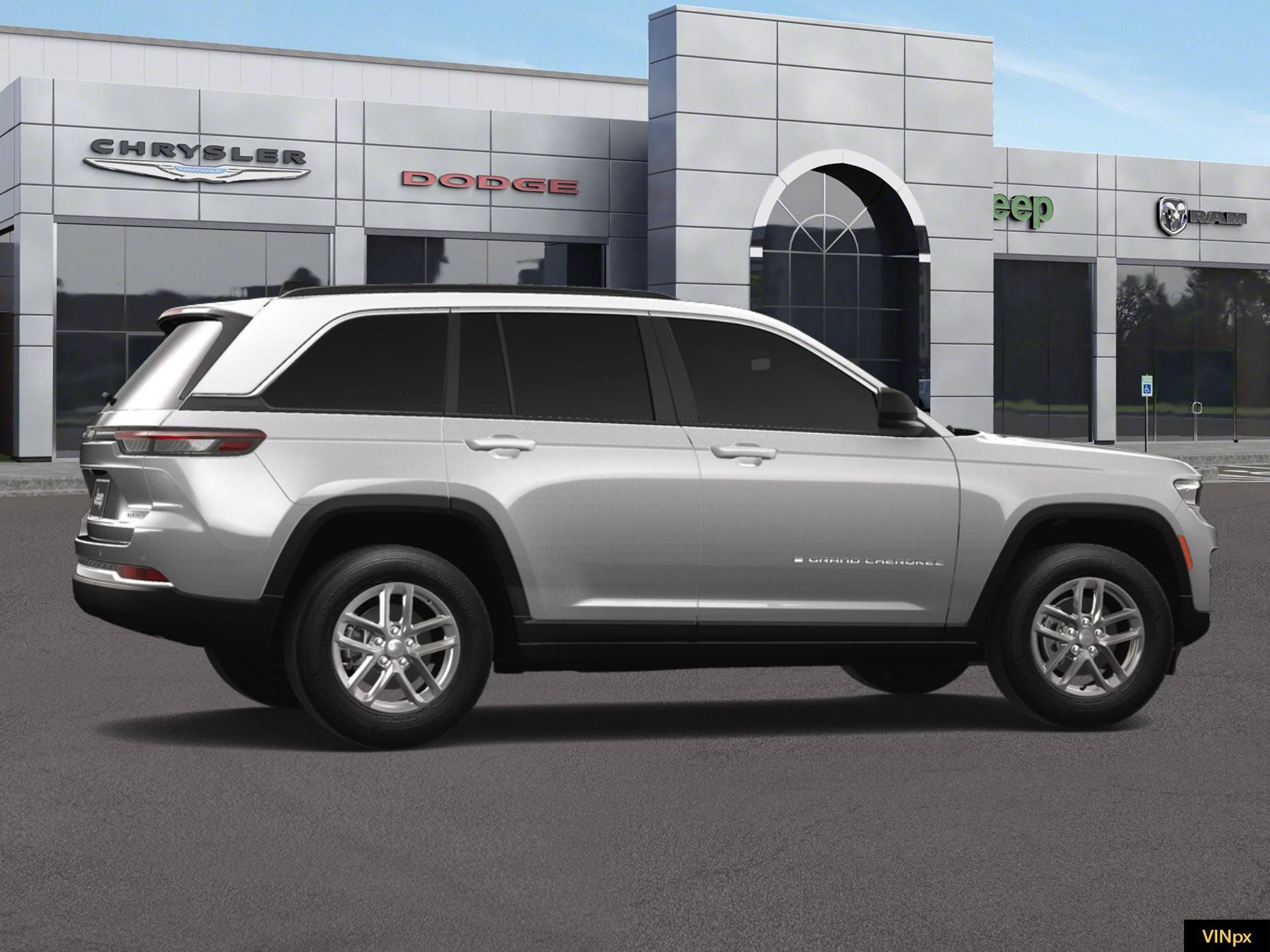 New 2025 Jeep Grand Cherokee Laredo X w/ Luxury Tech Group I AWD/4WD image 15