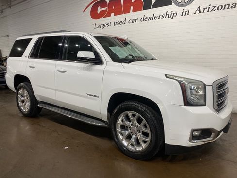 Used 2015 GMC Yukon SLE image 2