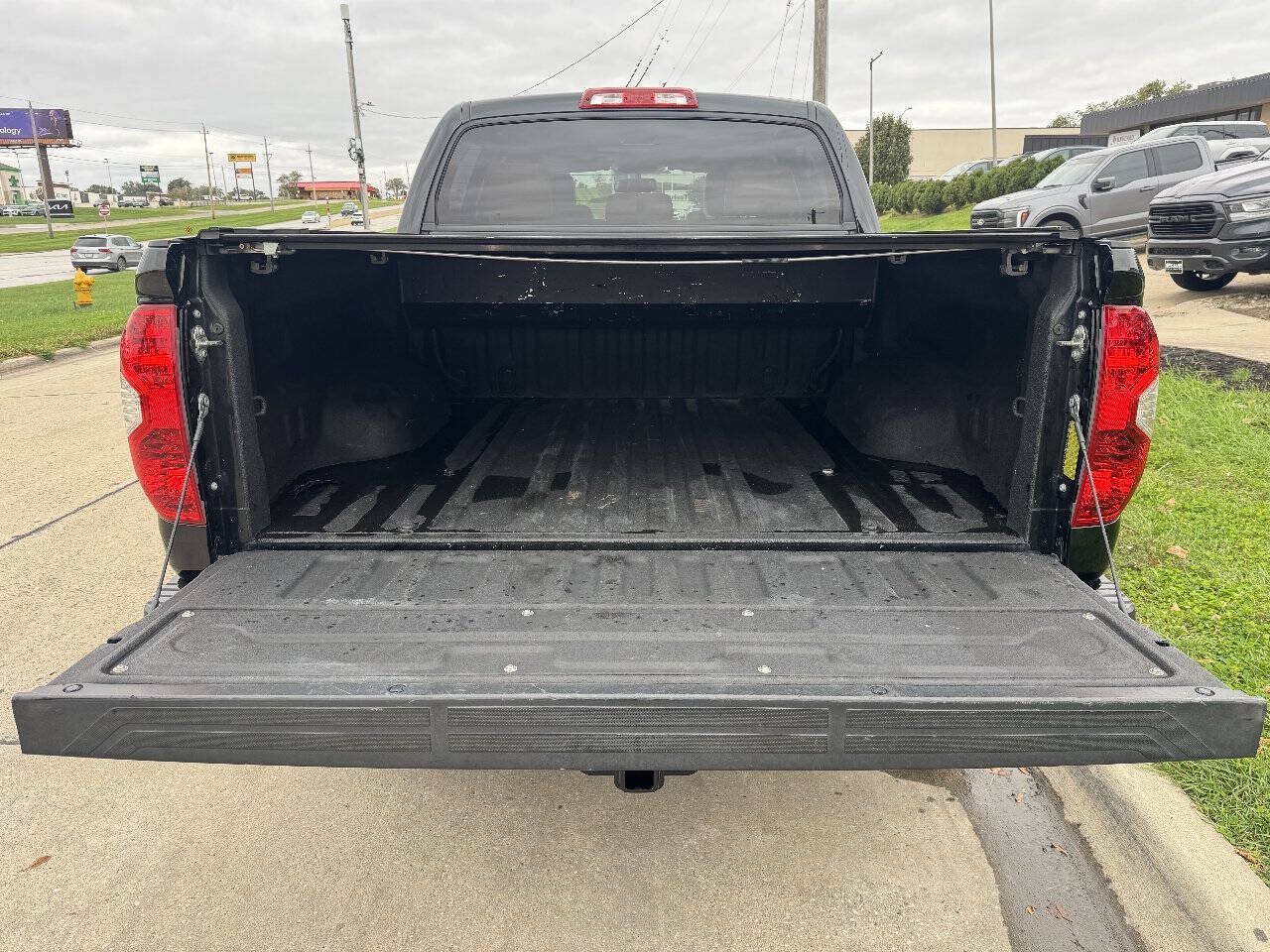 Used 2014 Toyota Tundra 1794 Edition AWD/4WD image 10