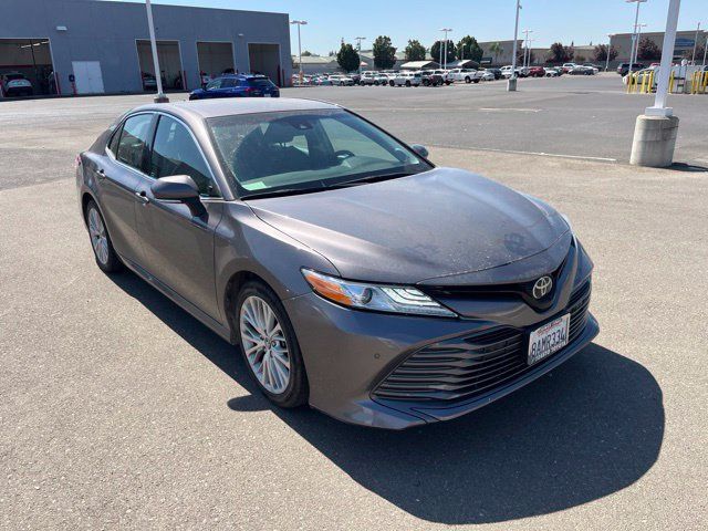 Used 2018 Toyota Camry XLE w/ Audio Package FWD image 1