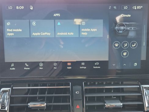 Used 2024 Lincoln Navigator Premiere AWD/4WD image 13