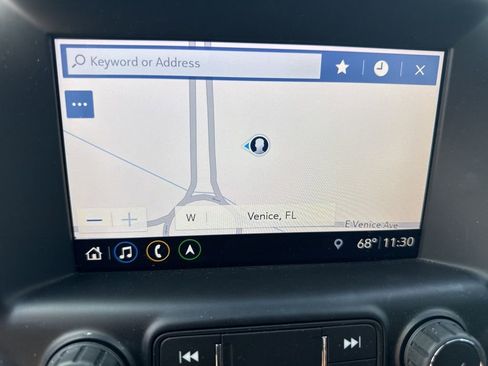 Used 2021 GMC Terrain SLT w/ Infotainment Package II image 7