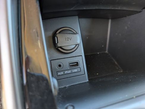 Used 2013 Hyundai Elantra GLS w/ Preferred Pkg image 24