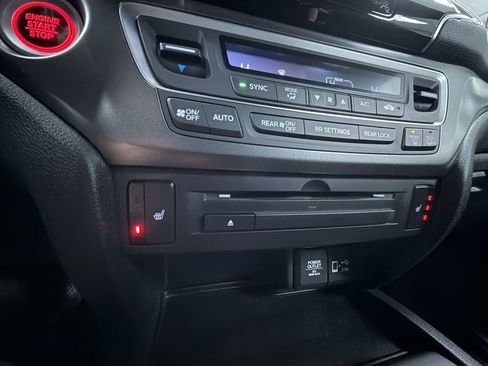 Used 2022 Honda Pilot Sport image 23