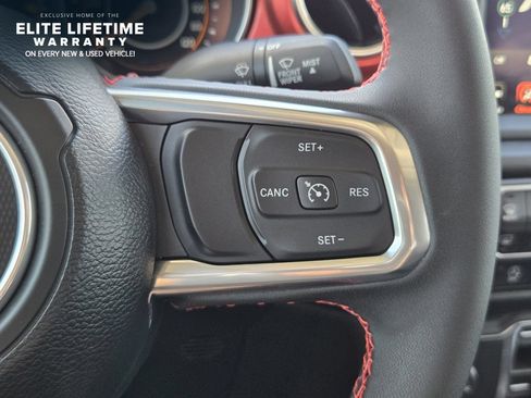 Used 2023 Jeep Gladiator Rubicon w/ Cold Weather Group AWD/4WD image 28