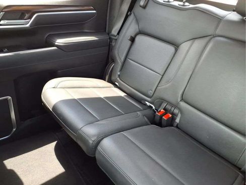 Used 2026 GMC Sierra 1500 SLT RWD image 17