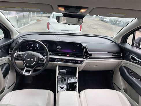 Used 2023 Kia Sportage EX image 20