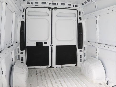 Used 2025 RAM ProMaster 2500 w/ Convenience Group FWD image 12