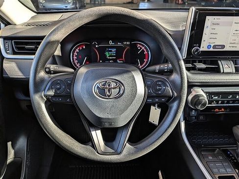 Used 2023 Toyota RAV4 LE AWD/4WD image 19