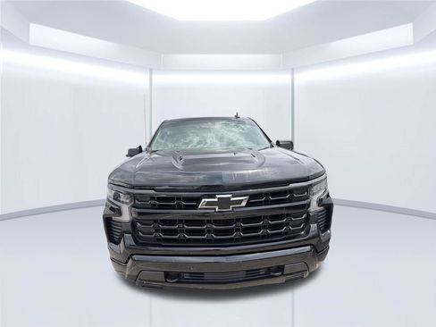 Used 2025 Chevrolet Silverado 1500 RST AWD/4WD image 2
