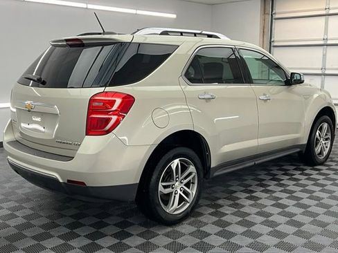 Used 2016 Chevrolet Equinox LTZ w/ Enhanced Convenience Package FWD image 20